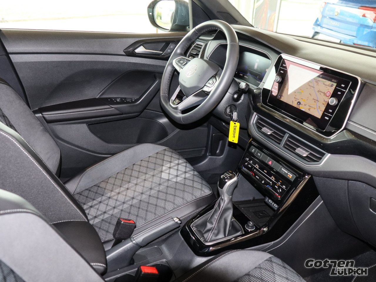 Fahrzeugabbildung Volkswagen T-Cross 1.0 TSI 85 kW R-Line Navi IQ.DRIVE LED