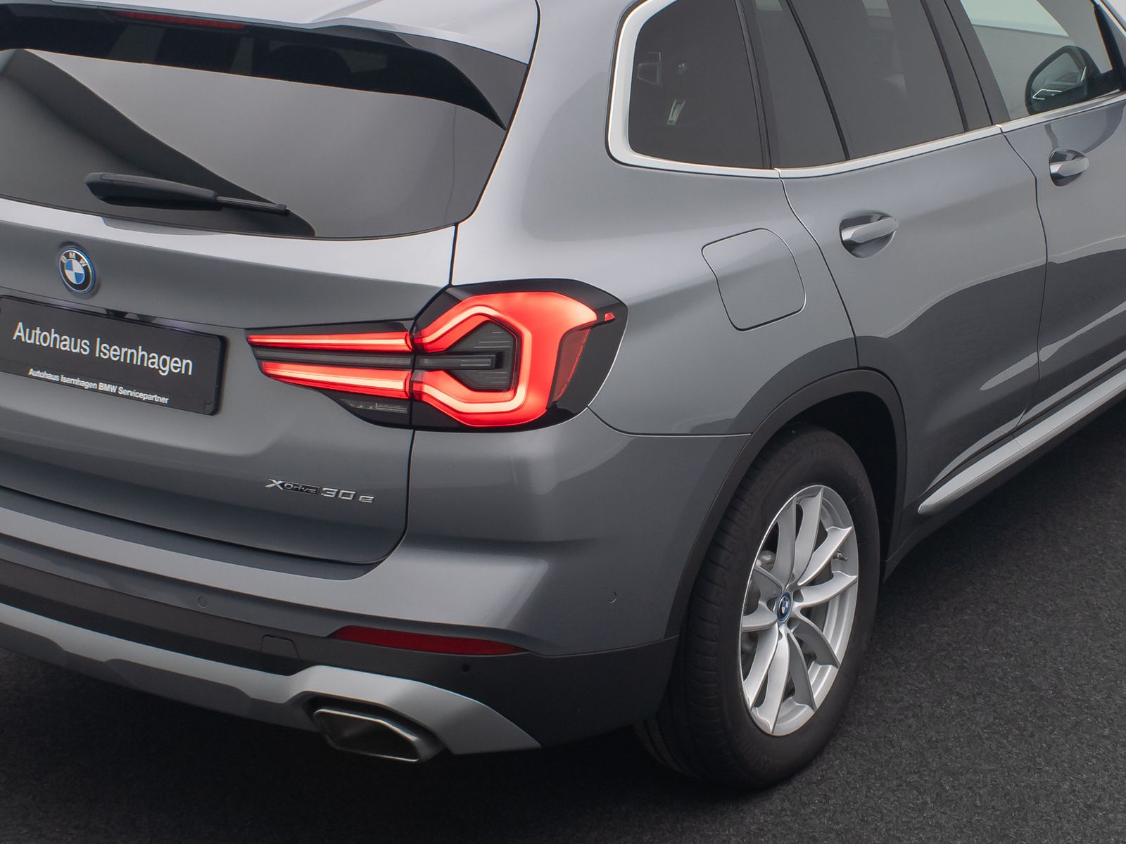 Fahrzeugabbildung BMW X3 xD30e Alarm DAB HiFi Kamera Sportsitz Panoram