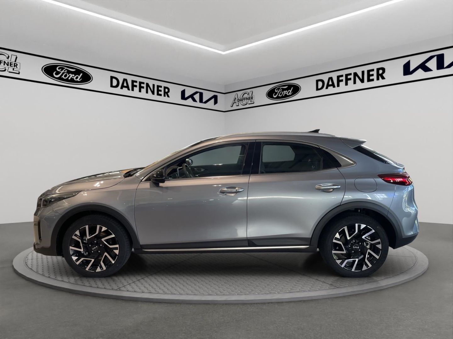 Fahrzeugabbildung Kia XCeed Spirit 1.5 totWinkelASS SpurhalteASS DAB