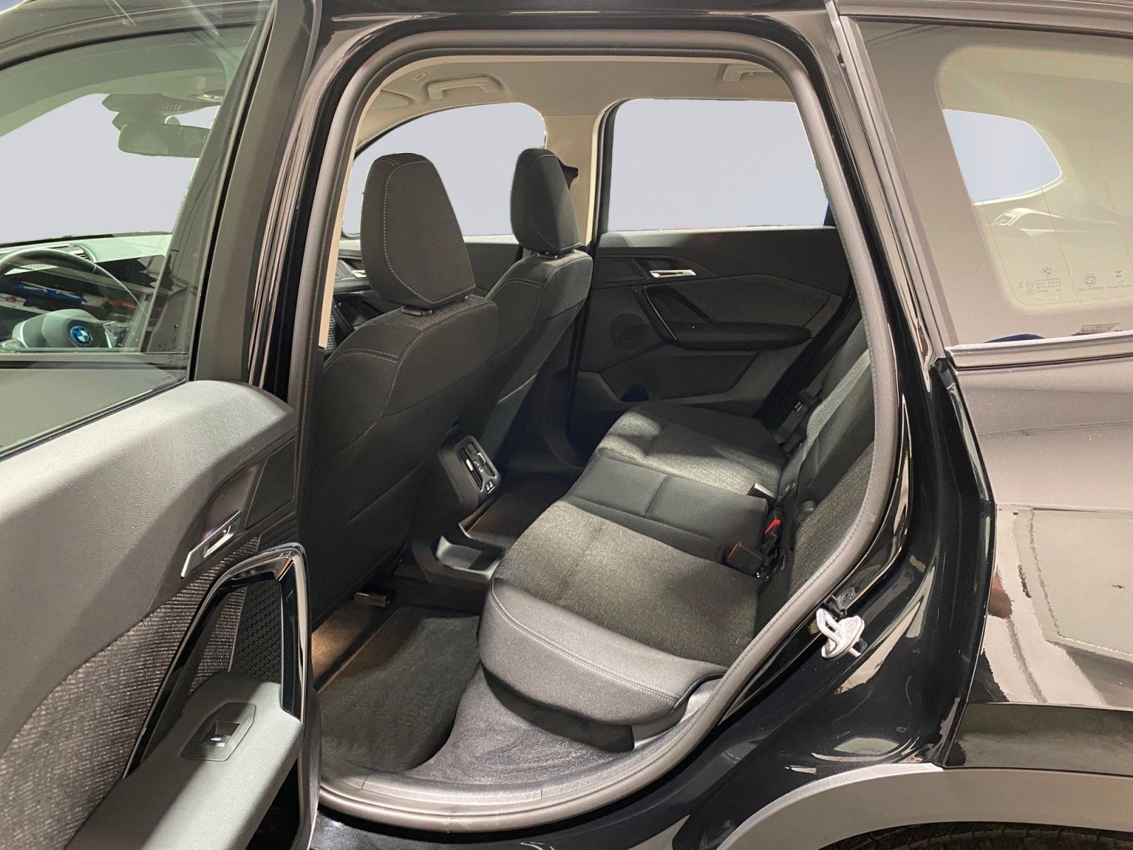 BMW X1 xDrive25e Steptronic Navi Kamera LED DAB PDC foto 10