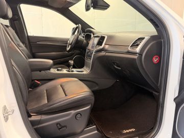 Jeep Grand Cherokee - 9