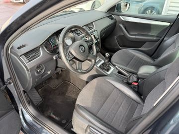 Skoda Octavia Combi Elegance+Xenon+LED+Navi+SHZ+DAB