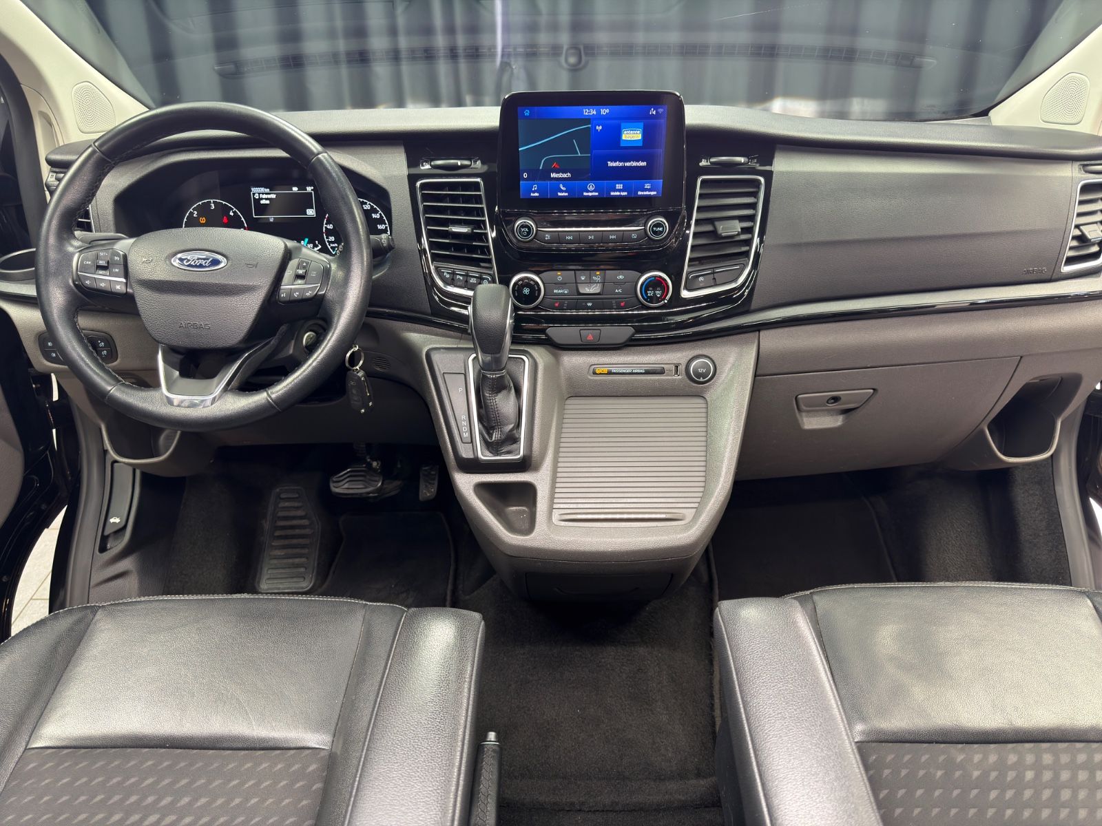 Fahrzeugabbildung Ford Tourneo Custom Sport|AUTOMATIK|LEDER|NAVI|8-SITZ