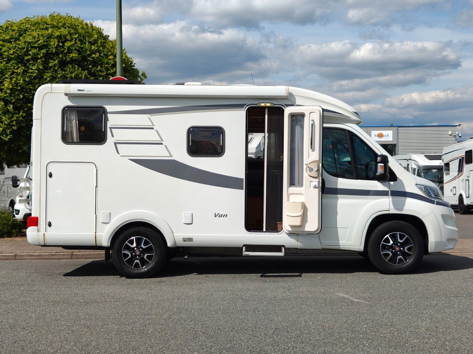 Fahrzeugabbildung HYMER / ERIBA / HYMERCAR Van 374 - Autom. SAT, TV, 2x Solar, DuoControl -