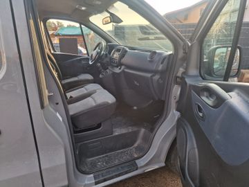 Opel Vivaro - 3