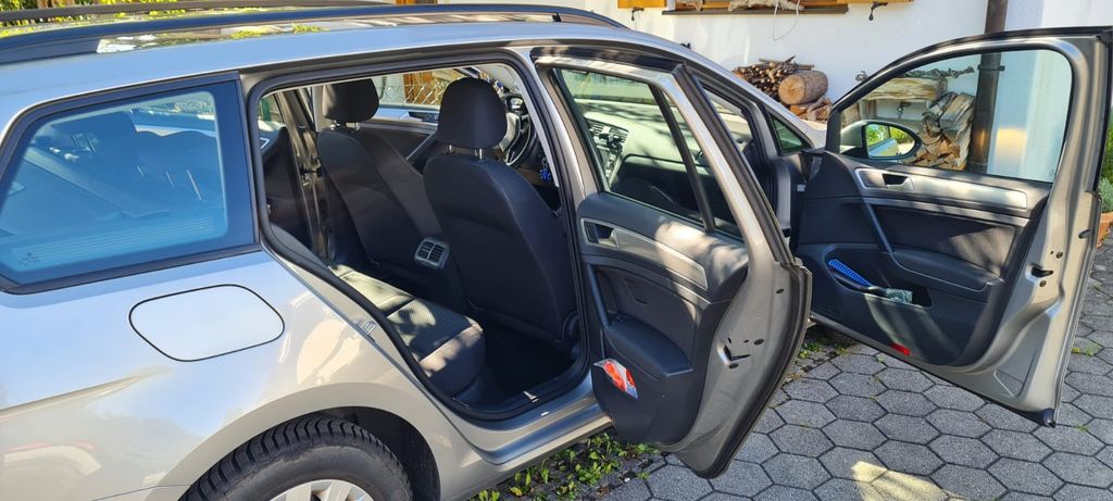 Image of Volkswagen Golf