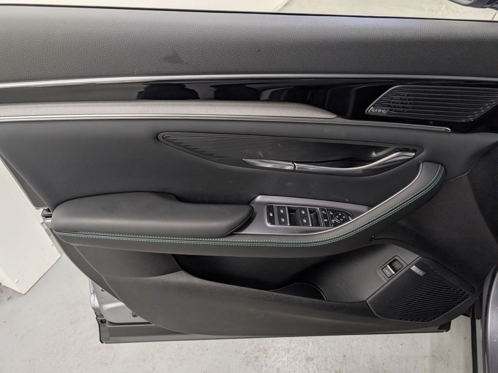 BYD Seal U DM-i Boost ACC infinity-Soundsystem – Bild 36