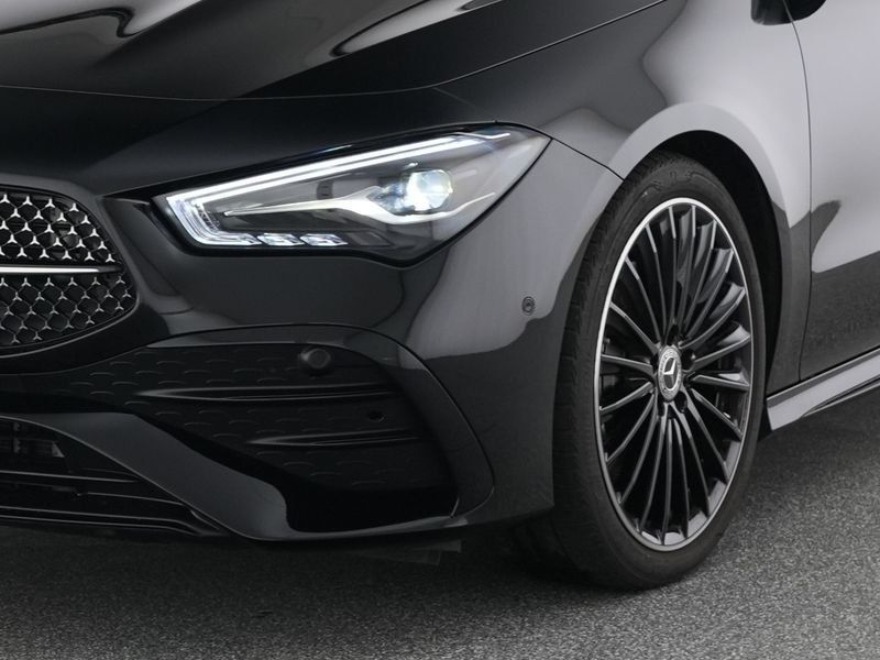 Fahrzeugabbildung Mercedes-Benz CLA 200 AMG*TOTWINKEL*APPLE CAR-PLAY*AMBIENTEBEL