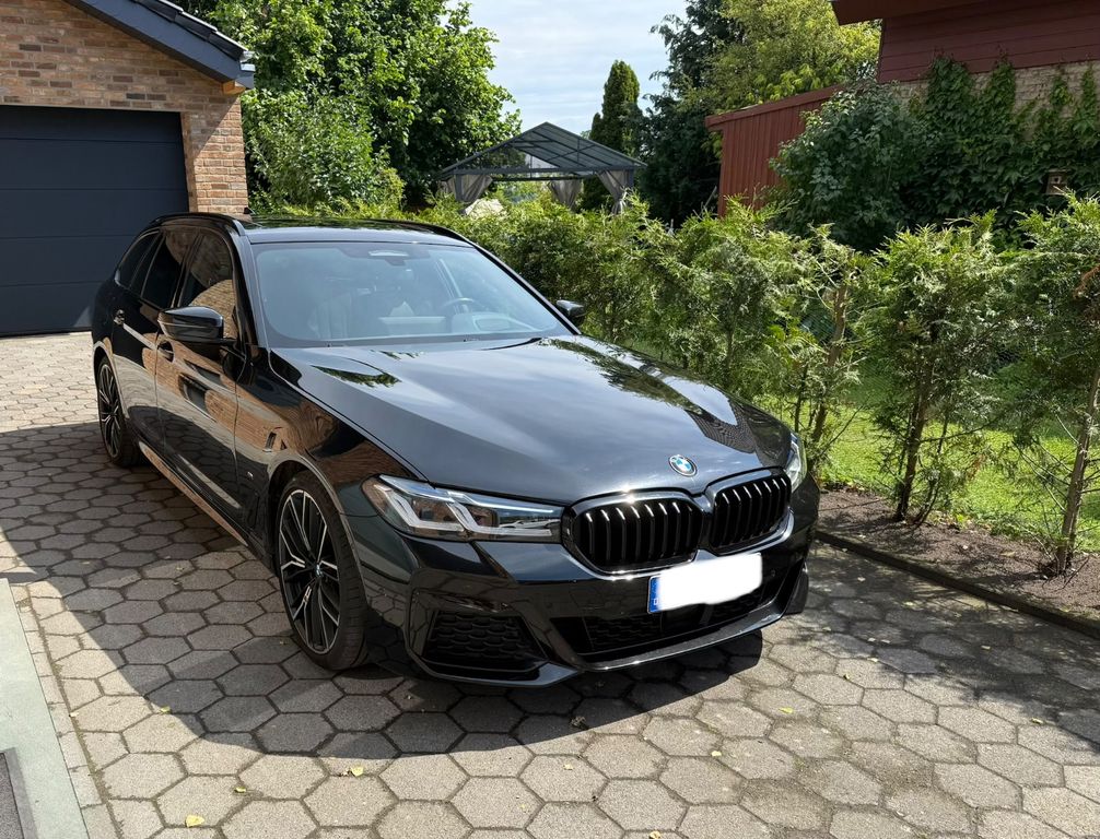 Image of BMW 530