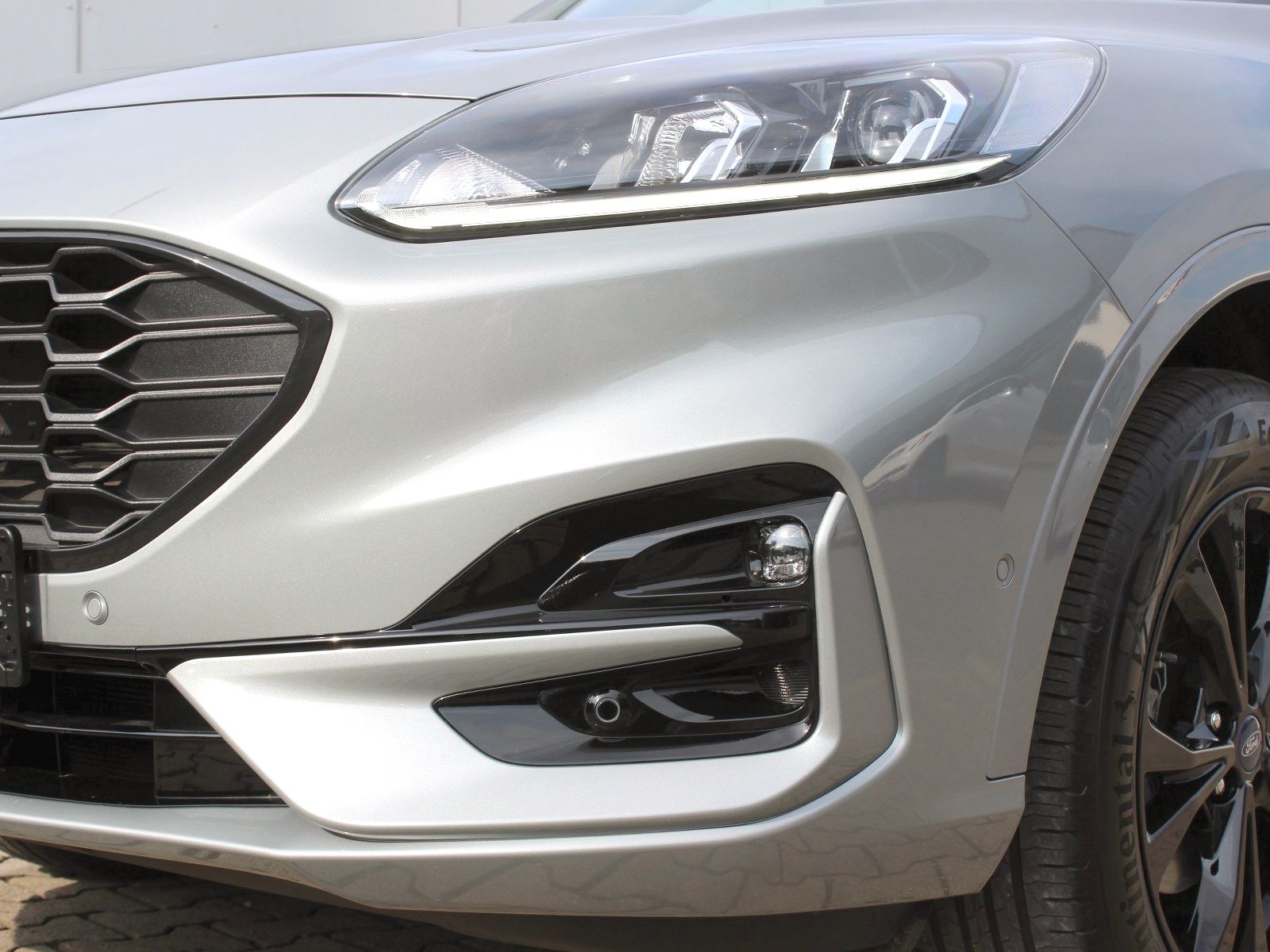 Fahrzeugabbildung Ford Kuga Plug-In Hybrid ST-Line 2,5 Duratec