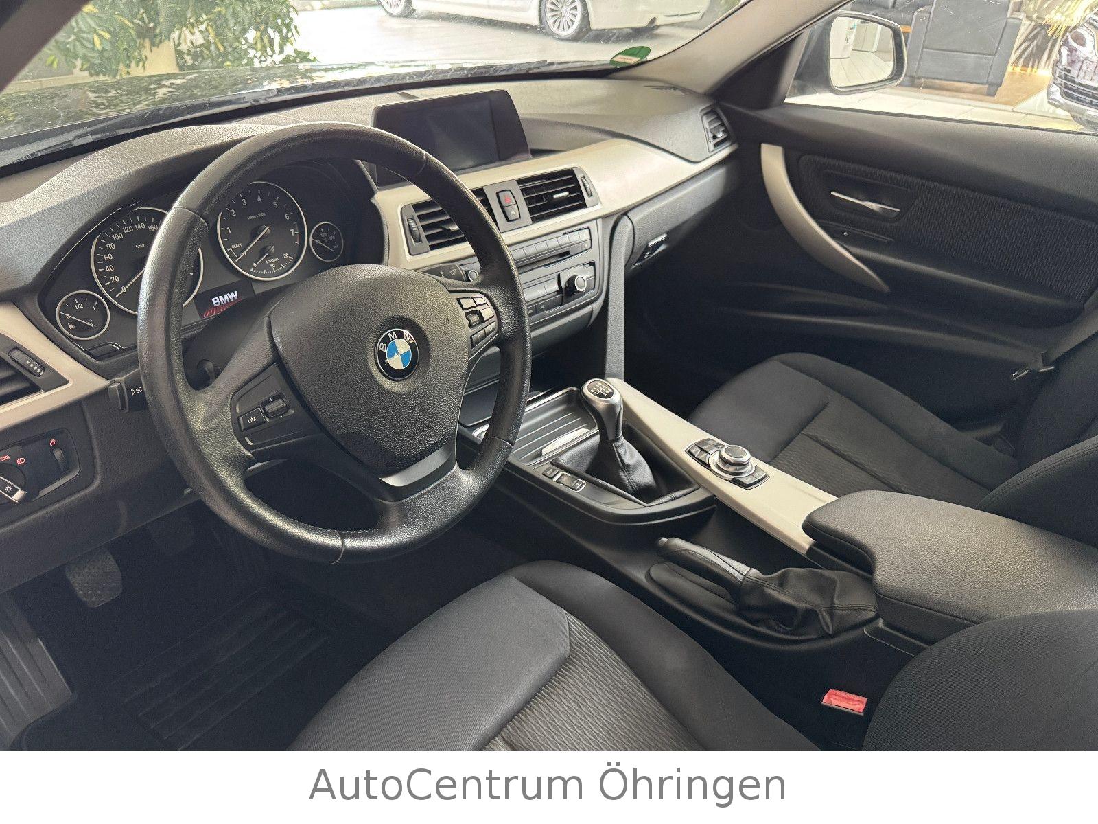 BMW 318 2015 — photo 14
