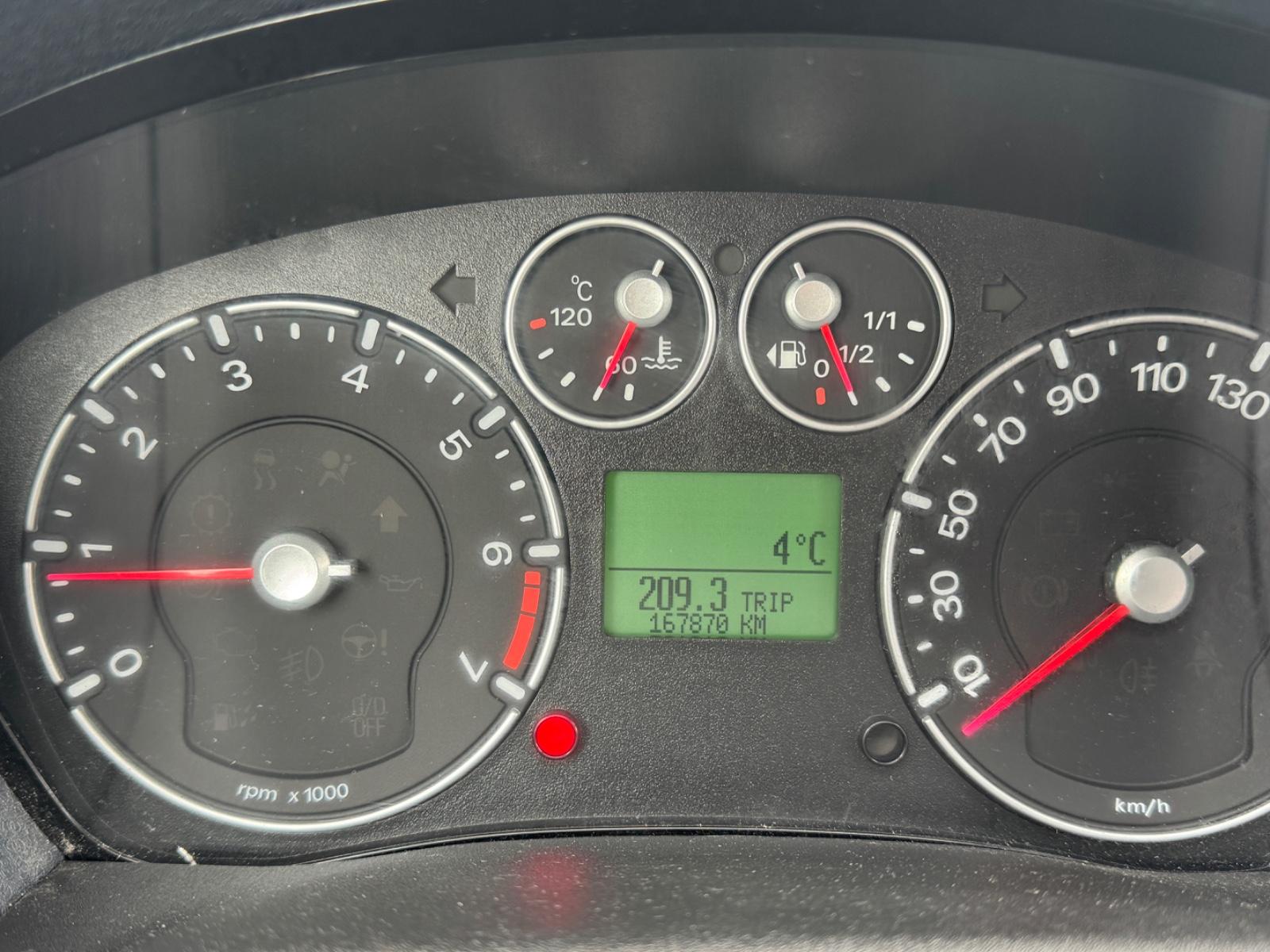 Ford Fusion 2010 — photo 19