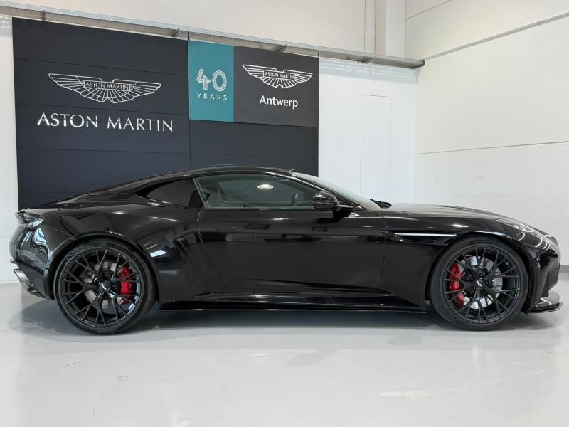 Aston Martin DB12 DB12 Coupe imagem 3