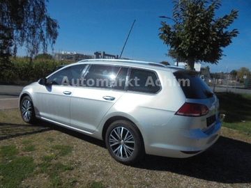 Volkswagen Golf - 4
