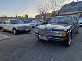 Mercedes-Benz 230 E W123 Automatik - Mercedes-Benz 230: W123