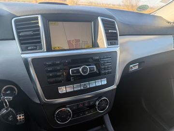 Mercedes ML 350 - 11