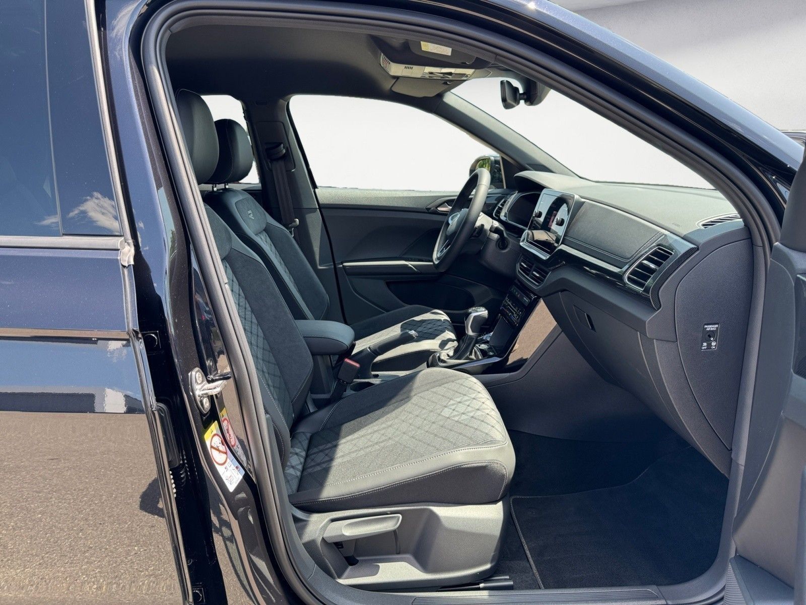 Volkswagen T-Cross - Bild 9