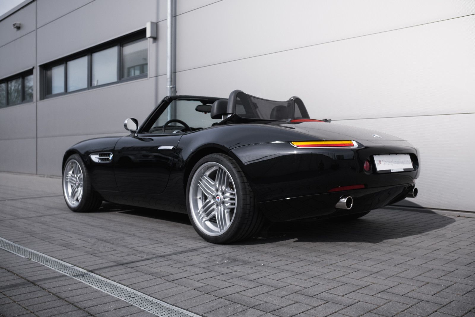 Fahrzeugabbildung BMW Z8 Roadster-Hardtop-unfallfrei-Alpinafelgen