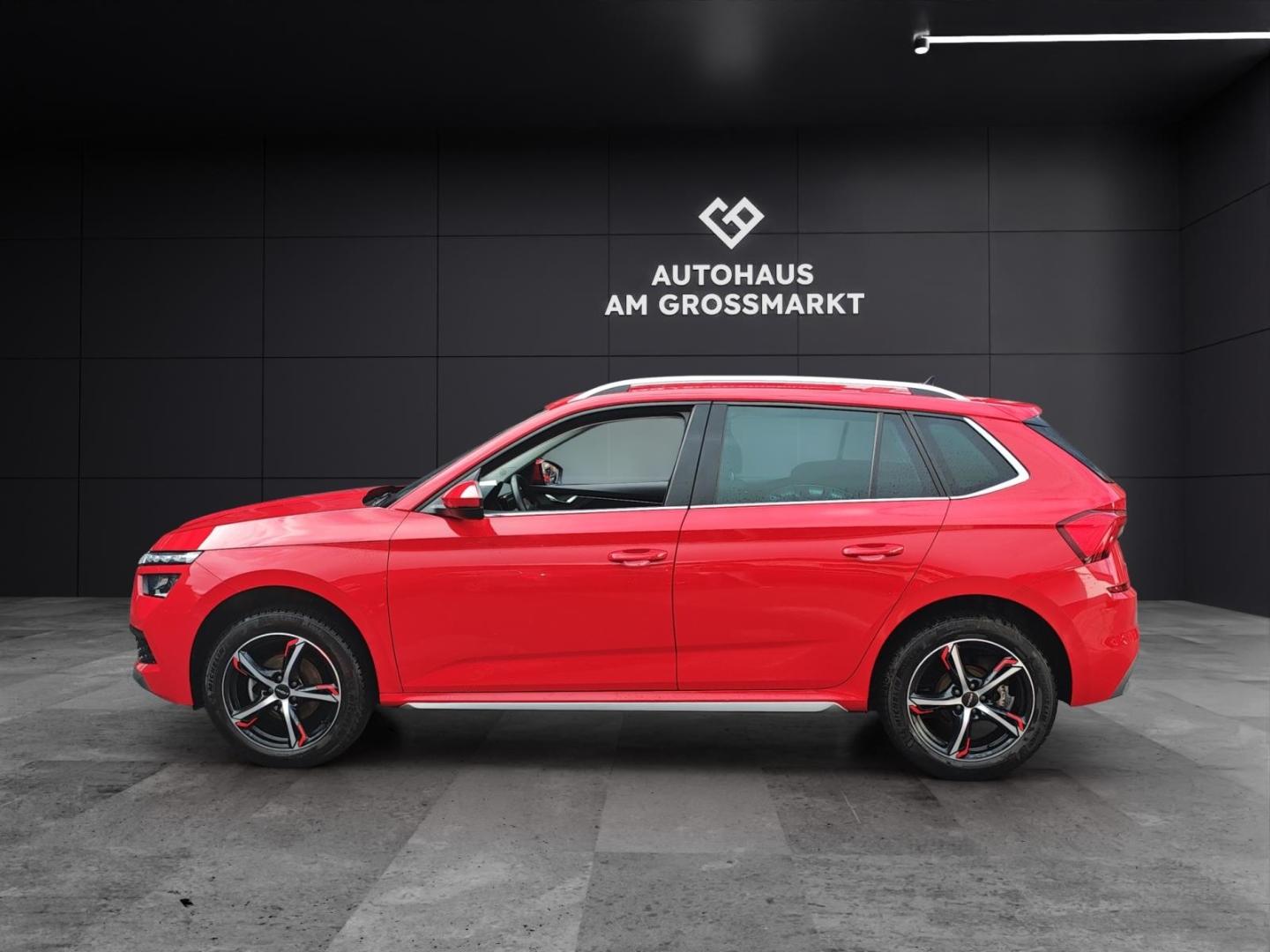 Skoda Kamiq Style LED ACC CarPlay SHZ 8-fach
