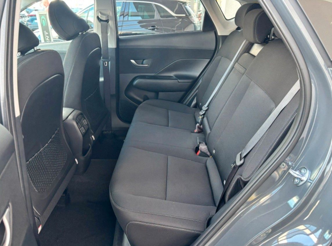 Fahrzeugabbildung Hyundai Kona 1.6 T-GDI Select LED,Navi,ACC,Kam.,KeyLess