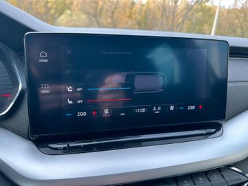 Bild 19 Skoda Octavia Combi 1st Edition*LEDER*MATRIX*StHz*SzHz