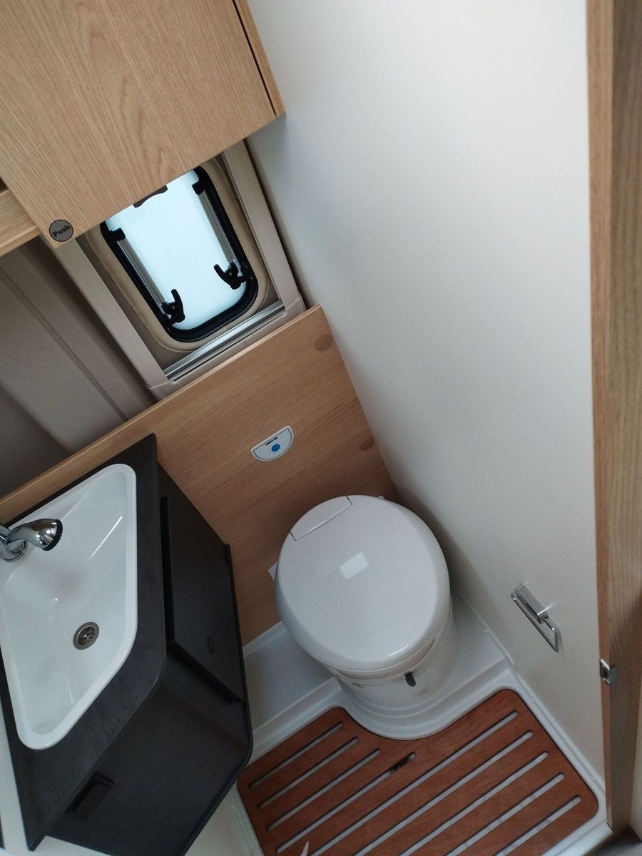 Fahrzeugabbildung Sunlight Adventure Cliff 602 Automatik, Dörr Edition, LTE