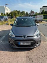 Hyundai i10 - Hyundai i10: Hyunda