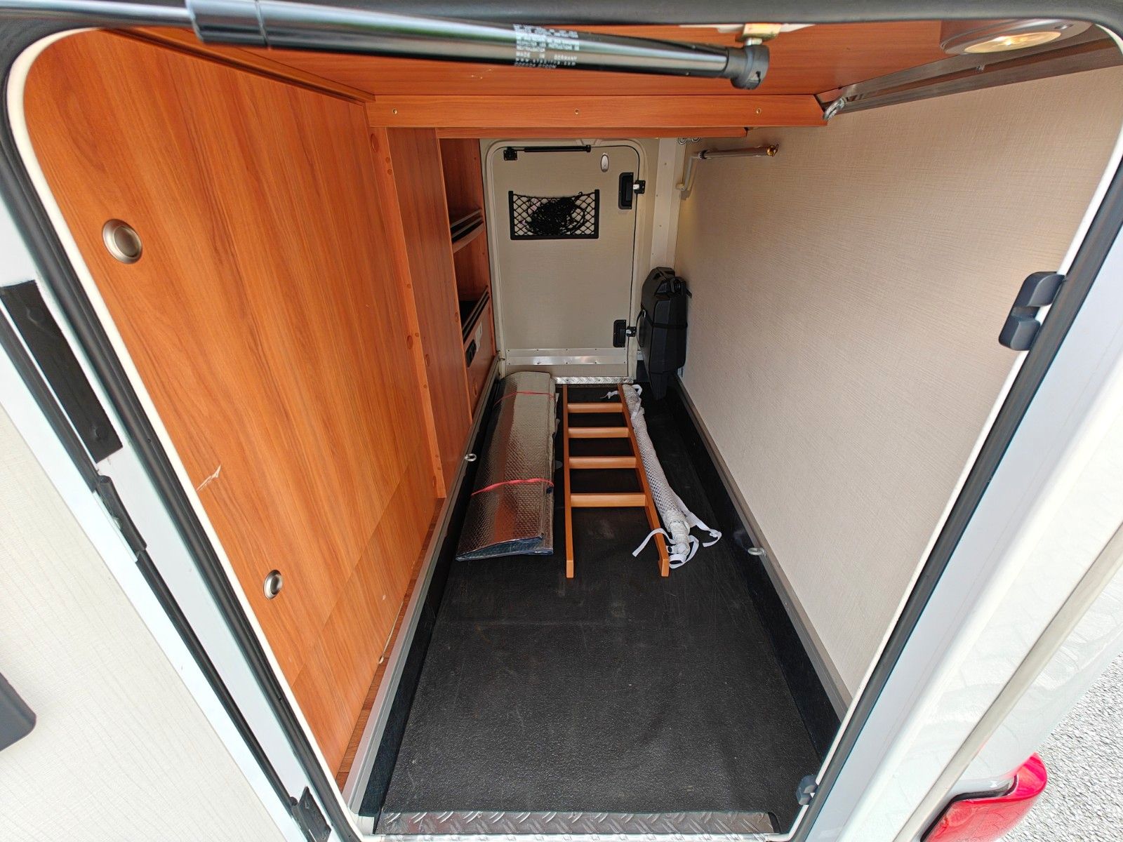 Fahrzeugabbildung HYMER / ERIBA / HYMERCAR Van 374 - Autom. SAT, TV, 2x Solar, DuoControl -