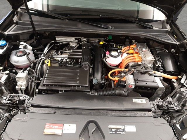 Fahrzeugabbildung Audi Q3 Sportback 45TFSIe Kamera Sportsitze 18" FSE