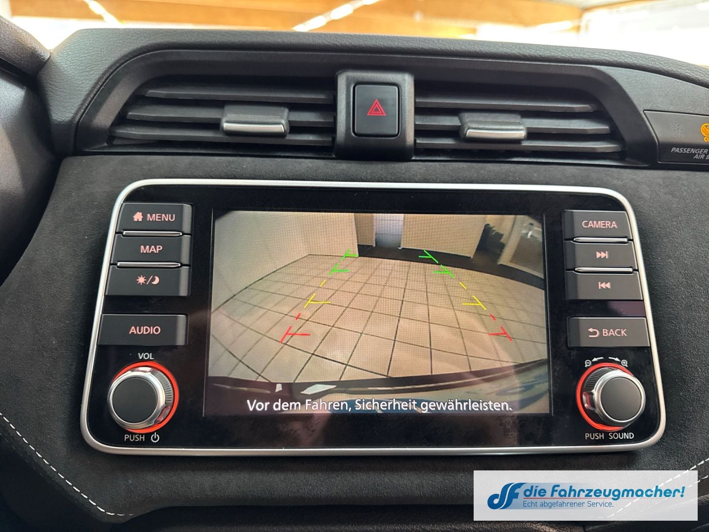 Fahrzeugabbildung Nissan Micra N-Sport Navi Soundsystem Bose LED Klimaaut