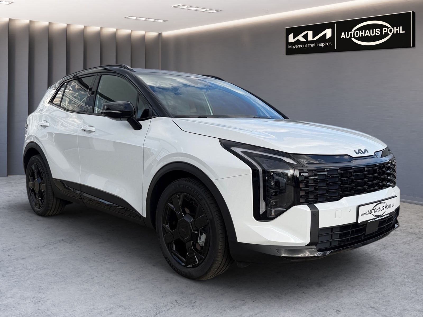 Fahrzeugabbildung Kia SPORTAGE 1.6T 2WD DCT BLACK ED SD DRIVE