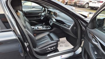 BMW 740 - 12