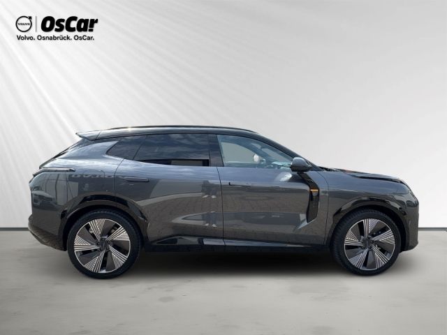 Lynk & Co 08