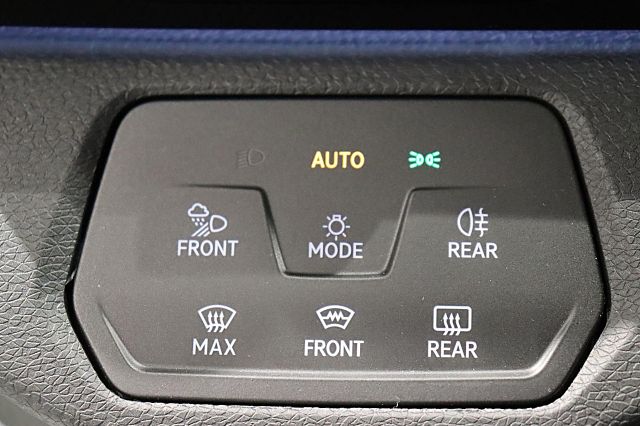 ID.4 Pure 125kW IQ-LIGHT AHK Wärmepumpe Anschlus