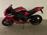 Honda CBR 1000 RR - HONDA CBR 1000RR