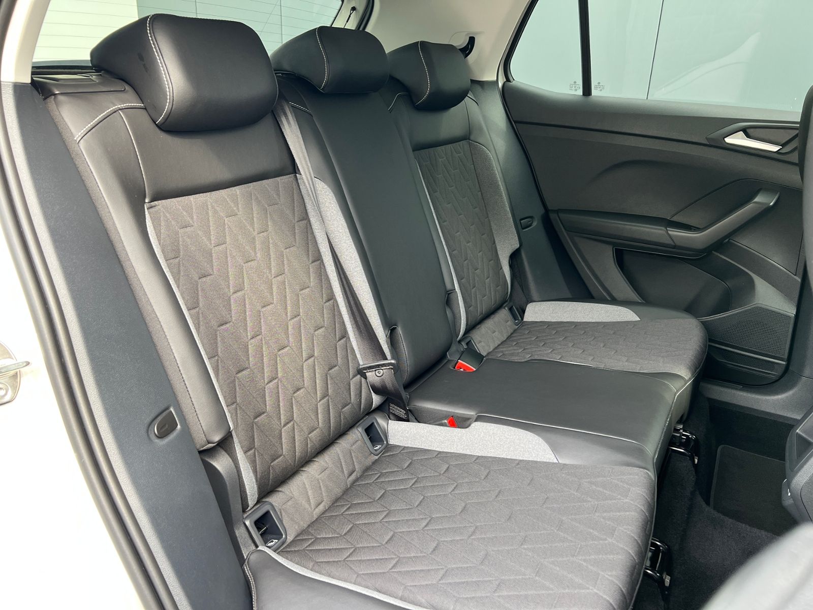 Fahrzeugabbildung Volkswagen T-Cross Goal 1.0 l TSI *LED, ACC, Navi, Kamera,