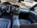 Mercedes-Benz E 500 4MATIC AVANTGARDE AVANTGARDE - mit Benzin-Antrieb: Grau, Vollleder, Luftfederung