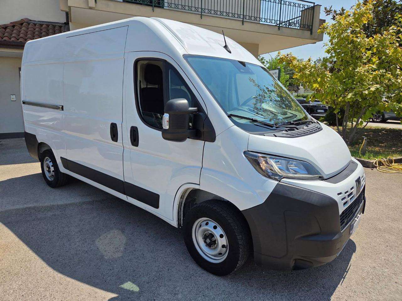 Fiat Ducato 35 2.2 Mjt 140CV LH2 Furgone imagem 3