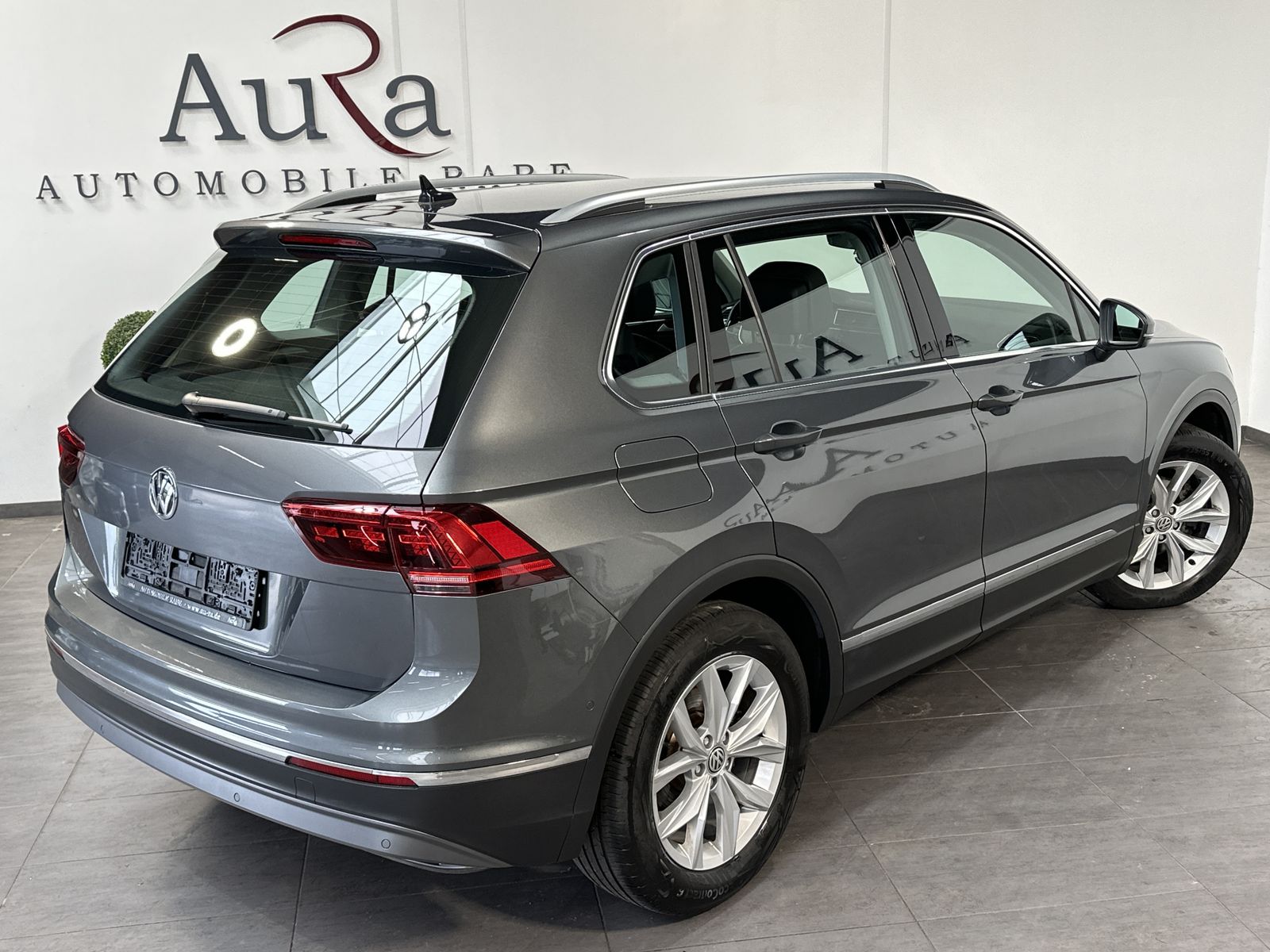 Fahrzeugabbildung Volkswagen Tiguan 2.0 TDI DSG HL NAV+LED+ACC+KAM+HUD+VC+PP