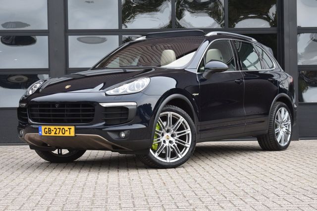 PORSCHE Cayenne 3.0 S E-Hybrid '15 Pano Leder klima Navi