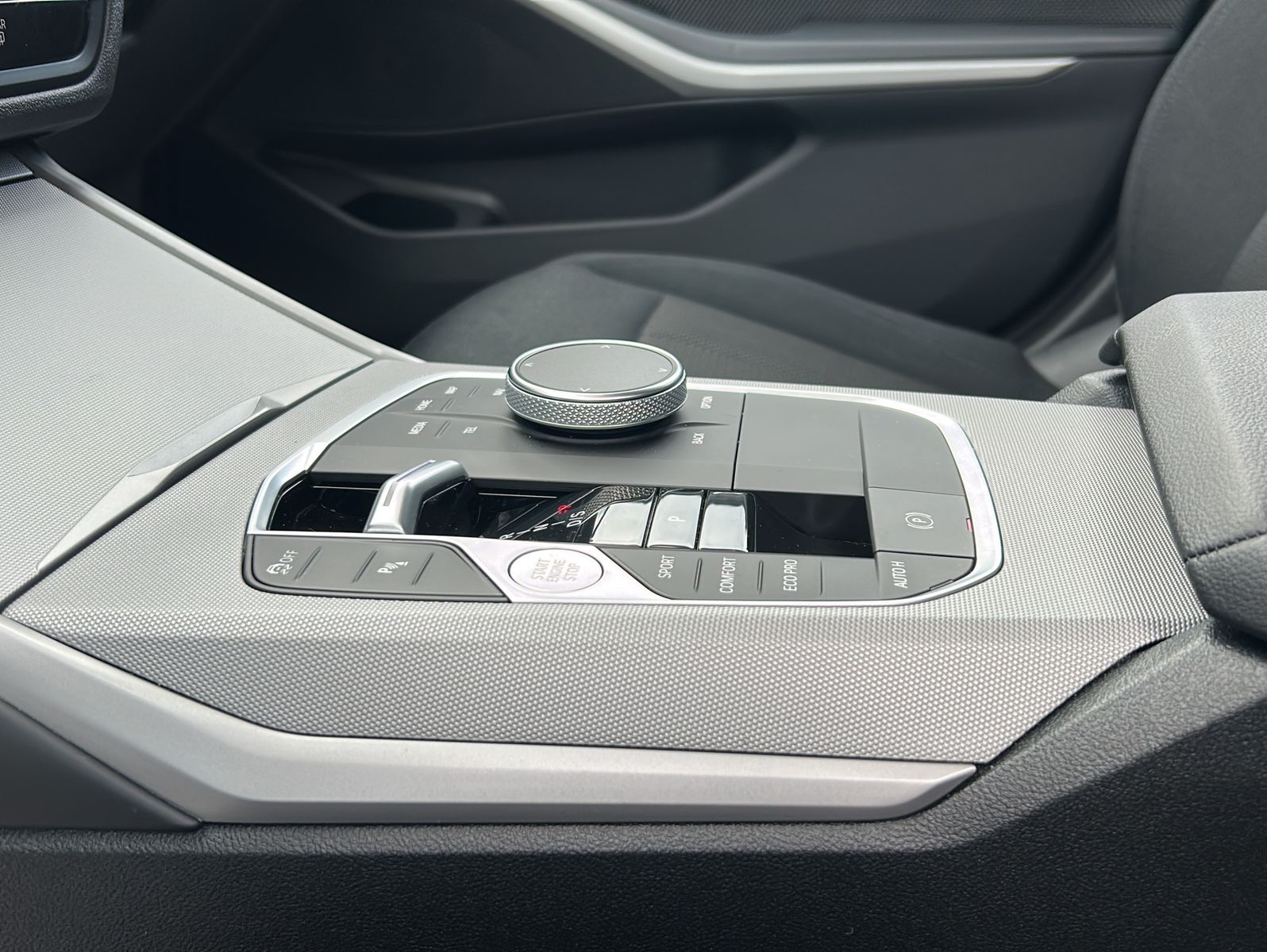Fahrzeugabbildung BMW 320d Touring