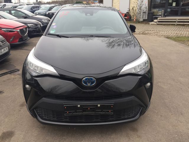 Toyota C-HR   1,8  Hybrid Team D. Navigation