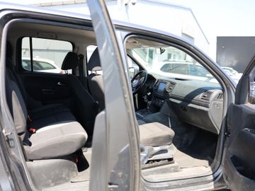 Volkswagen Amarok - 12