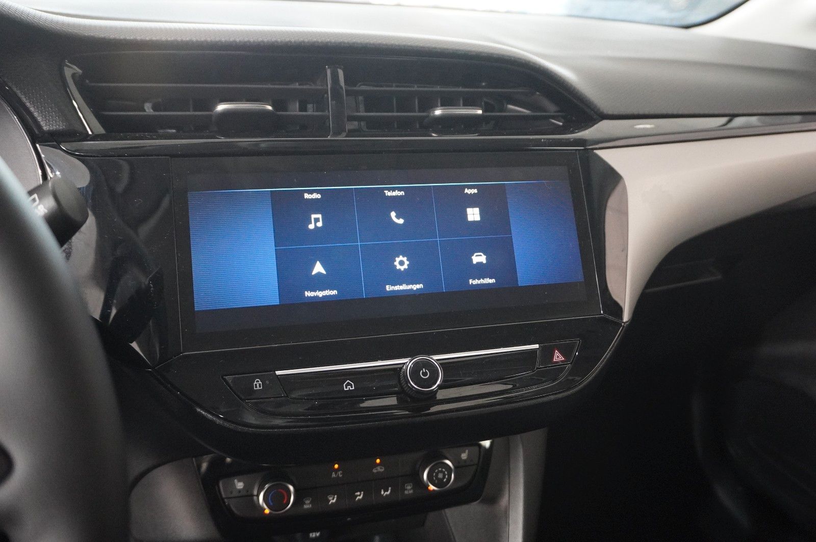 Fahrzeugabbildung Opel Corsa F 1.2 FACELIFT NAVI/LED/KAMERA/VIRTU./DAB+