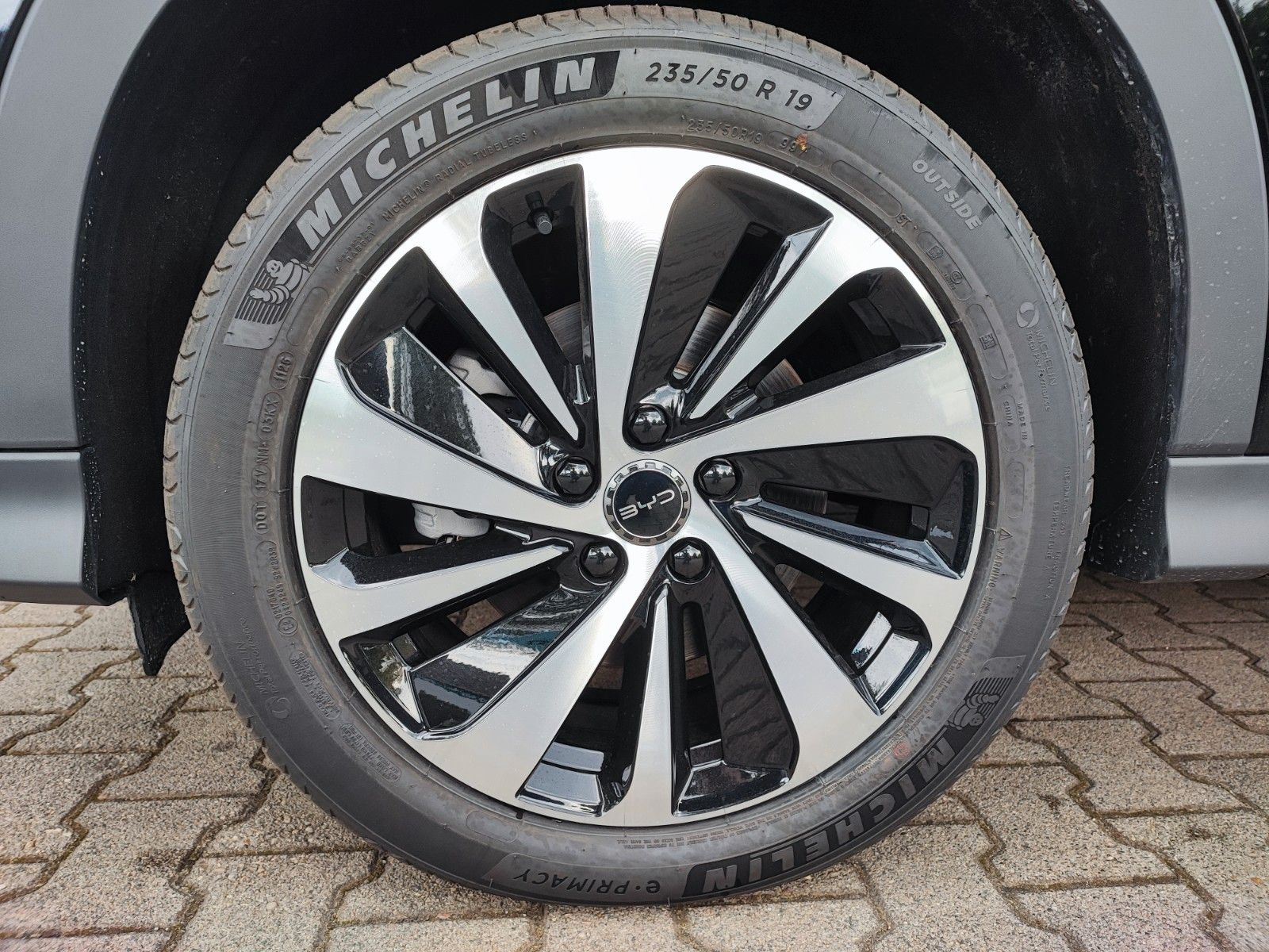 BYD SEAL U