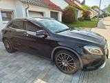 Mercedes-Benz Mercedes GLA 250 4MATIC URBAN/AHK/ASSISTS/... - gebrauchte Mercedes-Benz GLA 250 aus dem Jahr 2014
