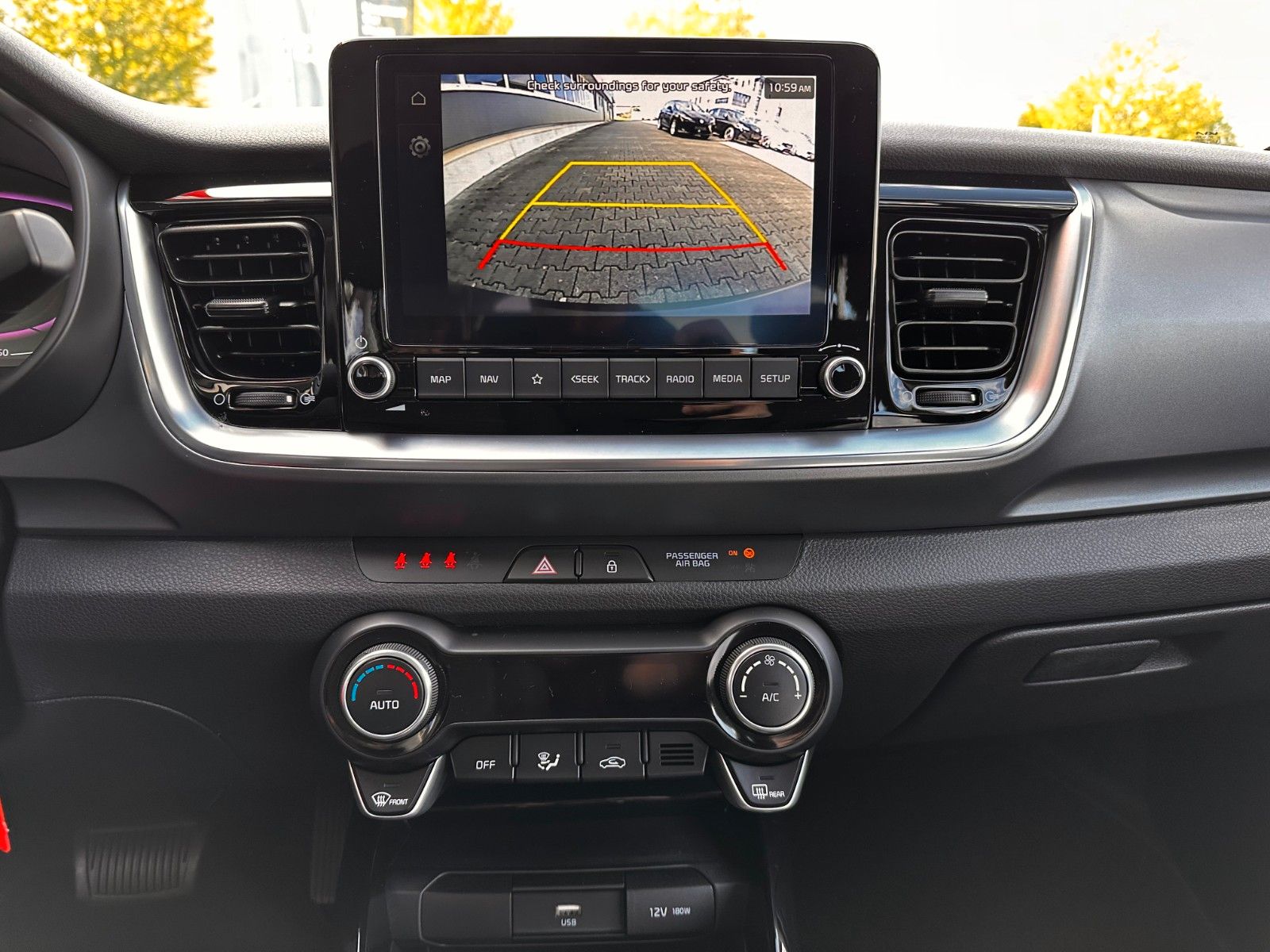 Fahrzeugabbildung Kia Stonic  1.0T 100 PS DCT VISION Navi Sitzhzg.