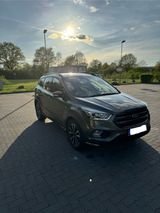 Ford Kuga 1,5 EcoBoost ST-Line - Ford Kuga in Hamburg