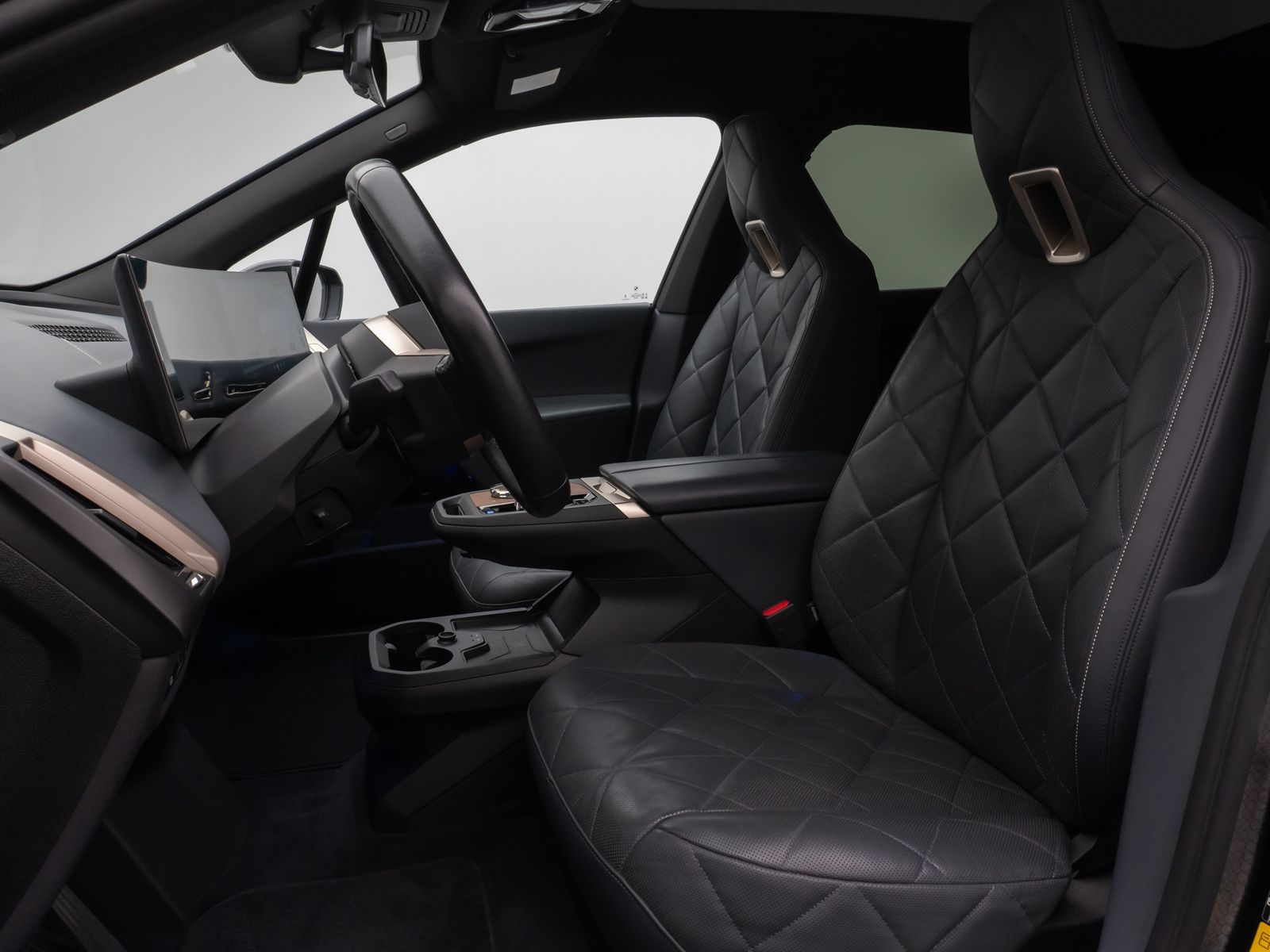 Fahrzeugabbildung BMW iX xD40 Sport SkyLounge 360°Laser DAB H/K 22Zoll