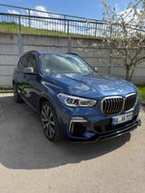 BMW X5 M50 M50d - - blaue BMW X5 M50